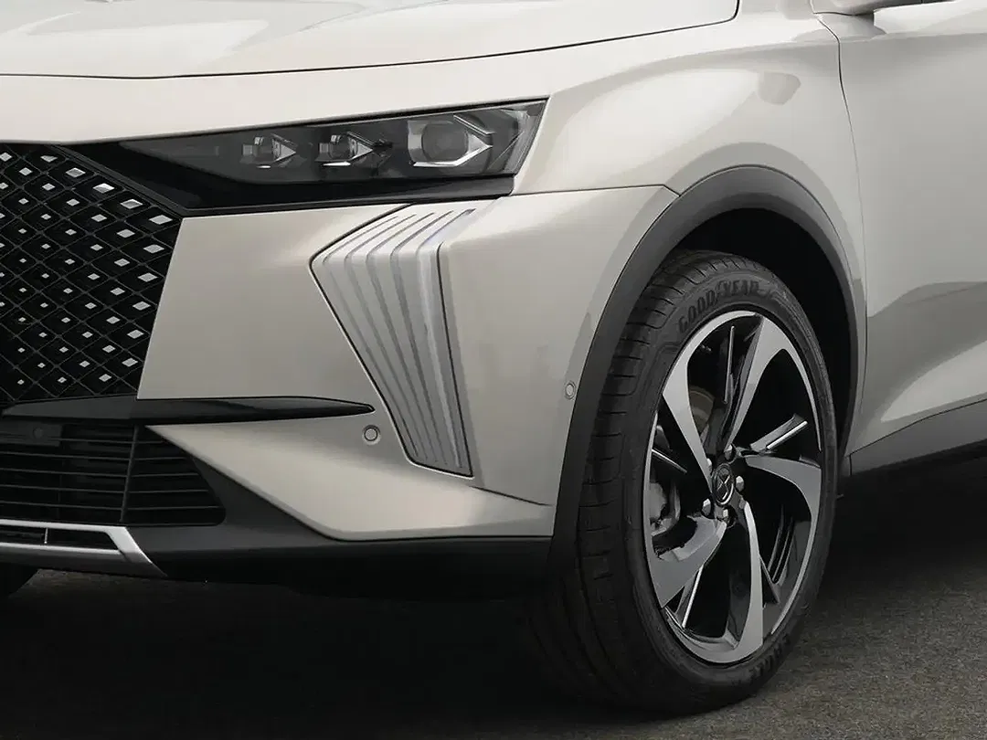 DS Automobiles DS 7 Crossback - Thumbnail 8