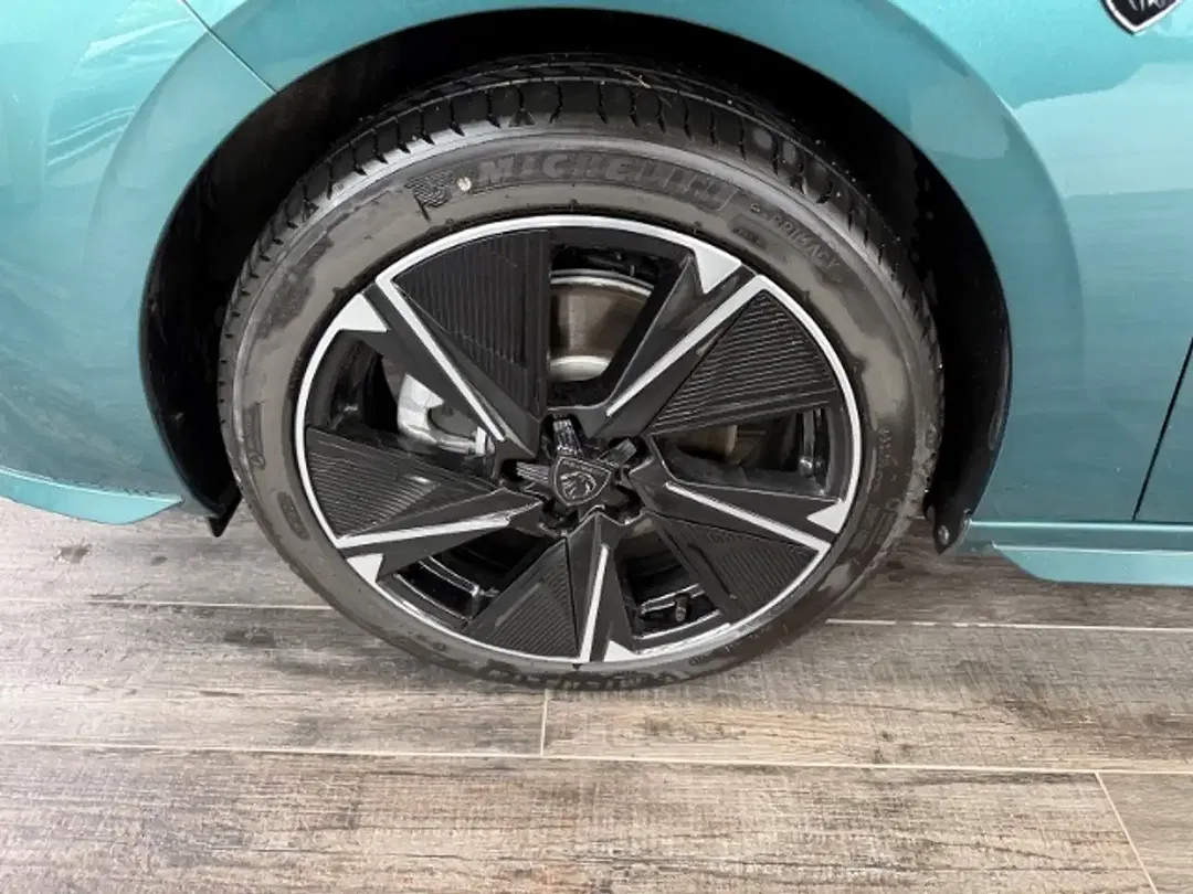 Peugeot 308 GT SW - Thumbnail 4