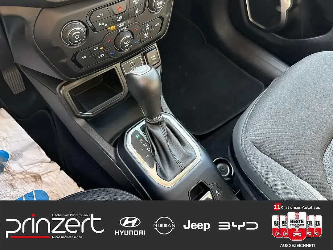 Jeep Renegade 1.5 e-Hybrid MHEV DCT High Altitude - Thumbnail 10