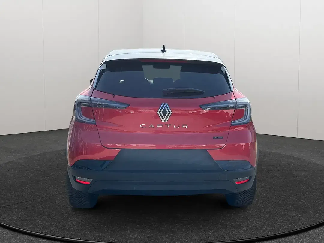 Renault Captur E-Tech Techno - Thumbnail 4