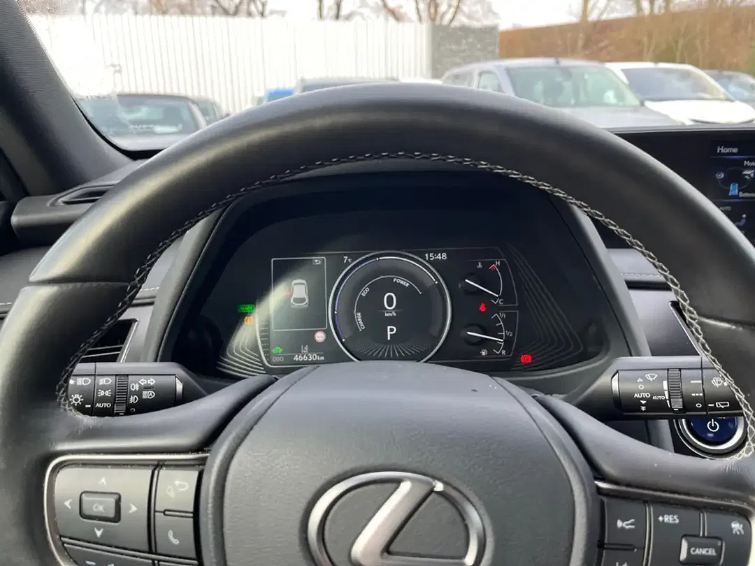 Lexus UX 250h Style Edition - Thumbnail 14