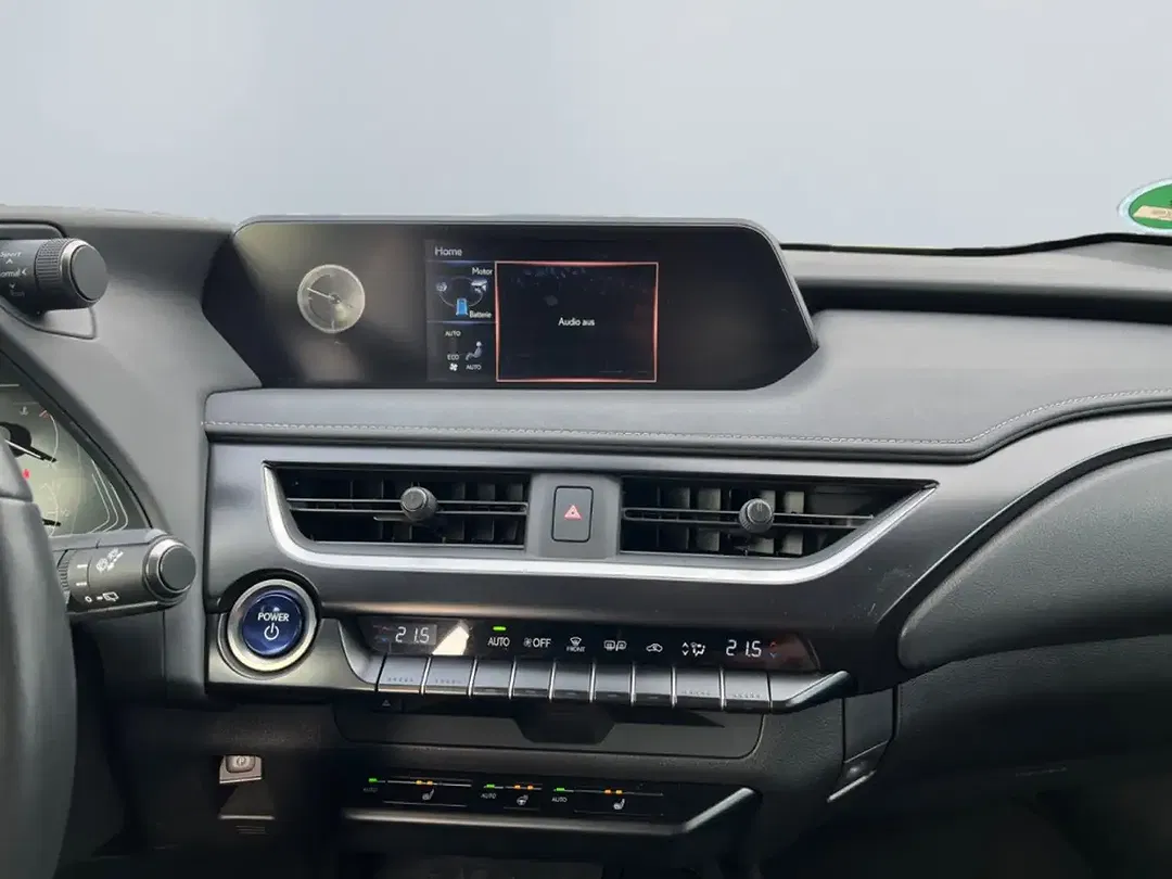 Lexus UX 250h Style Edition - foto 15