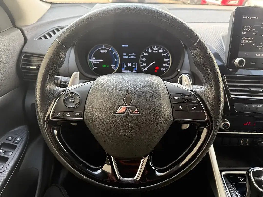 Mitsubishi Eclipse Cross Hybrid 4WD - Thumbnail 12