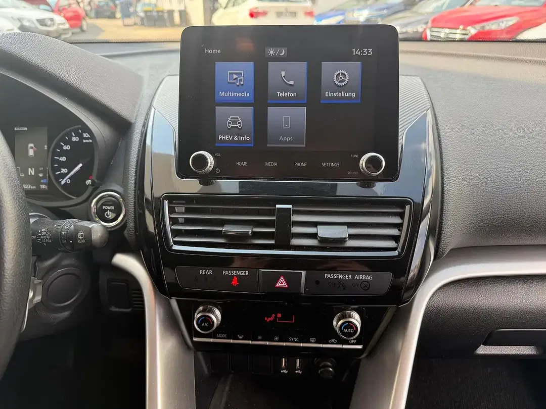 Mitsubishi Eclipse Cross Hybrid 4WD - Thumbnail 18