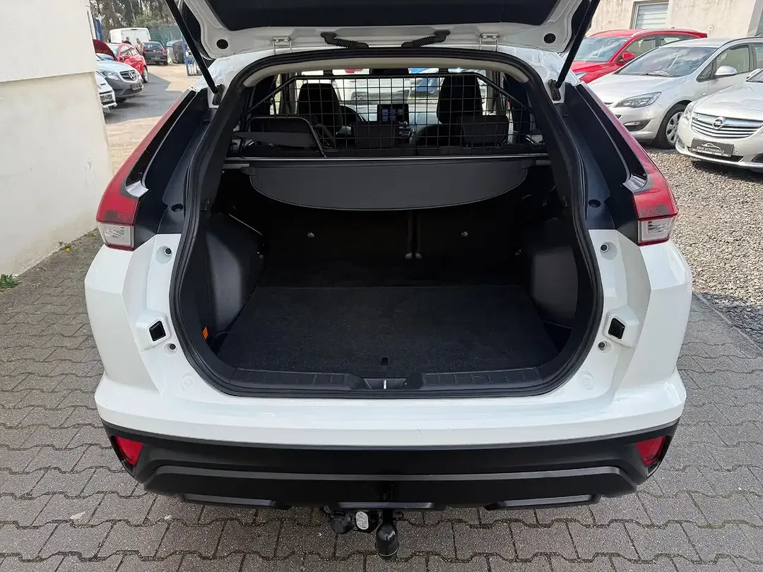 Mitsubishi Eclipse Cross Hybrid 4WD - Thumbnail 26