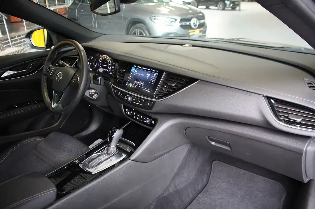 Opel Insignia Elegance IntelliLux LED - Thumbnail 7