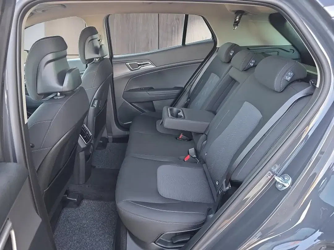 Kia Sportage 1.6 T-GDI DCT AWD - foto 15