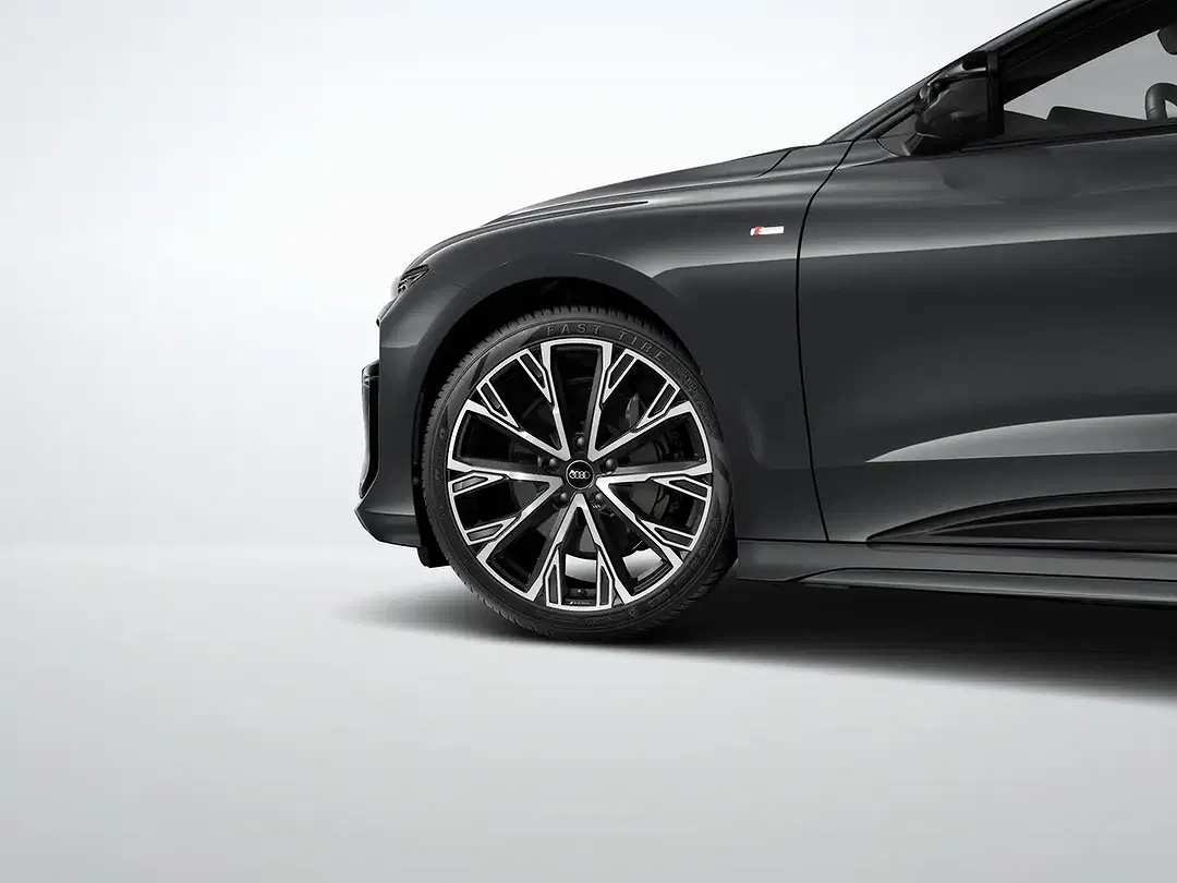 Audi A6 e-tron quattro Avant - Thumbnail 6