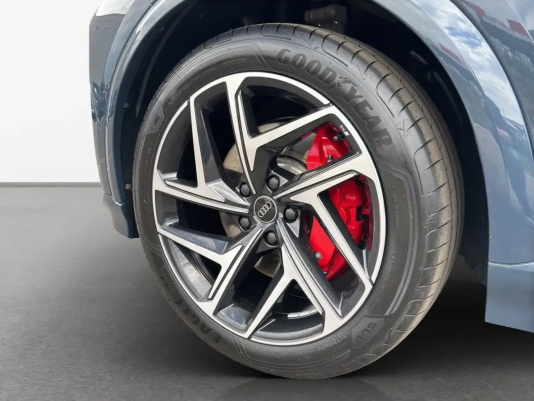 Audi SQ6 e-tron - Thumbnail 13