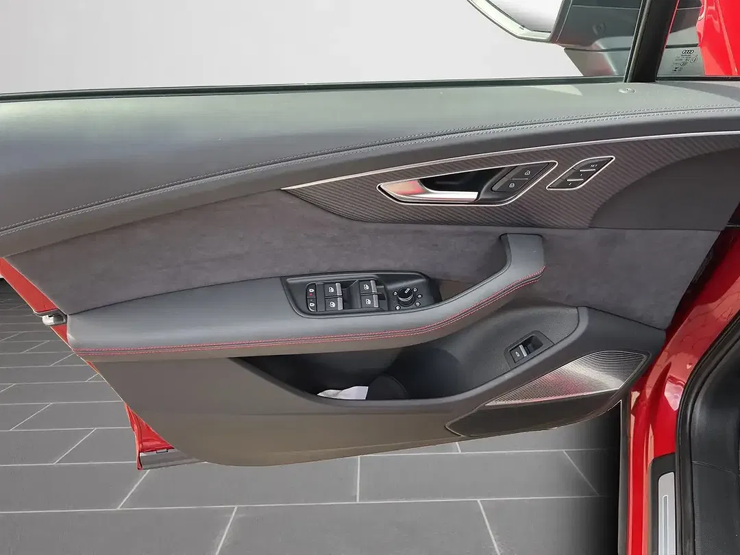 Audi SQ7 - Thumbnail 14