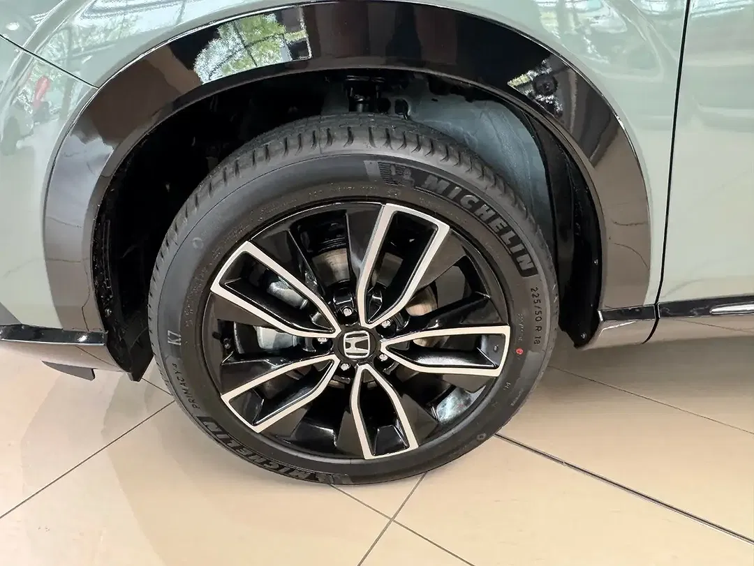 Honda HR-V 1.5 Hybrid - Thumbnail 10