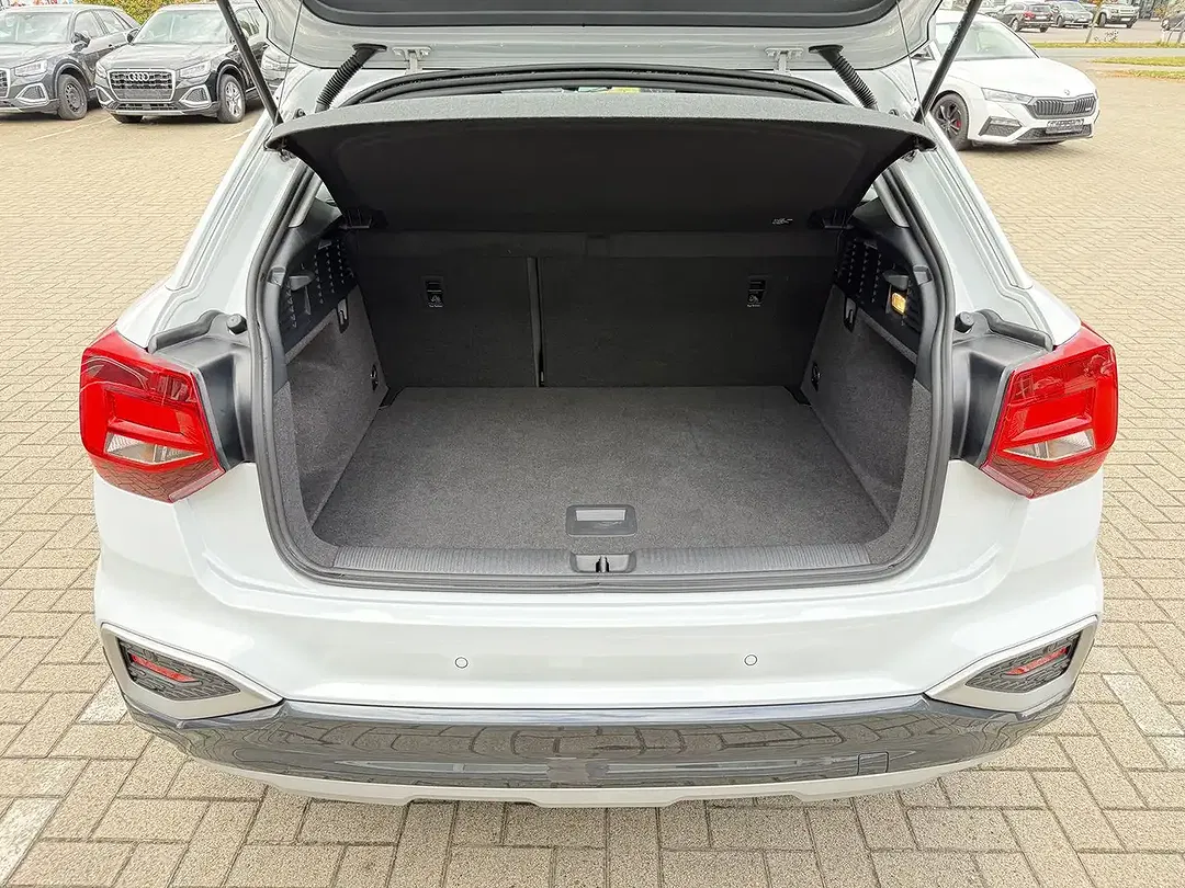 Audi Q2 35 TFSI advanced - Thumbnail 11