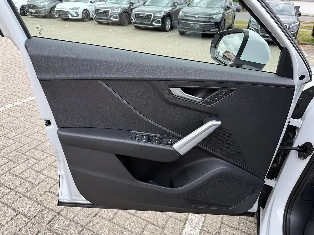 Audi Q2 35 TFSI advanced - Thumbnail 12
