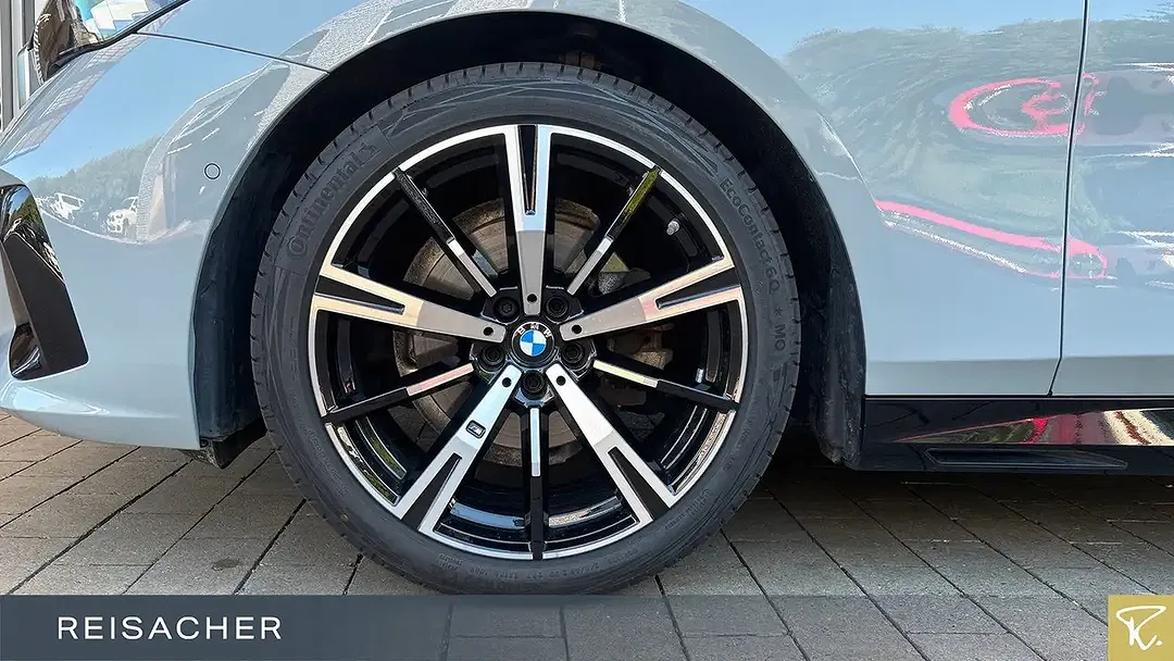 BMW 520 M Sport - Thumbnail 3