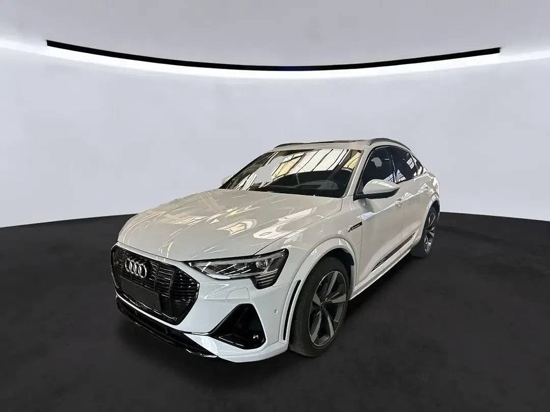 Audi e-tron Sportback - Thumbnail 1