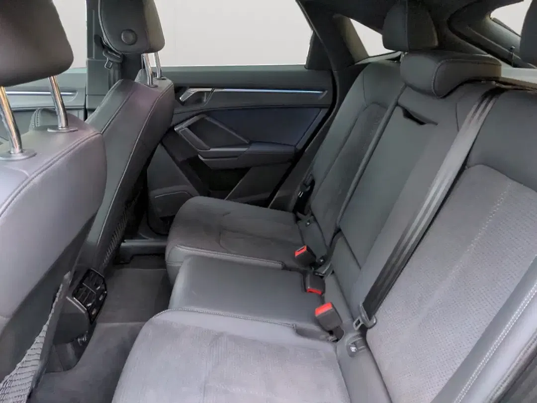 Audi Q3 S tronic quattro Sportback S line - Thumbnail 13