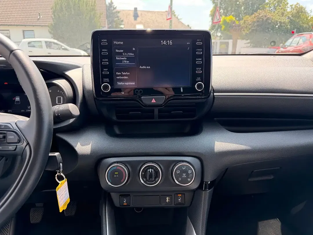 Toyota Yaris 1.5 VVT-i Style - Thumbnail 14