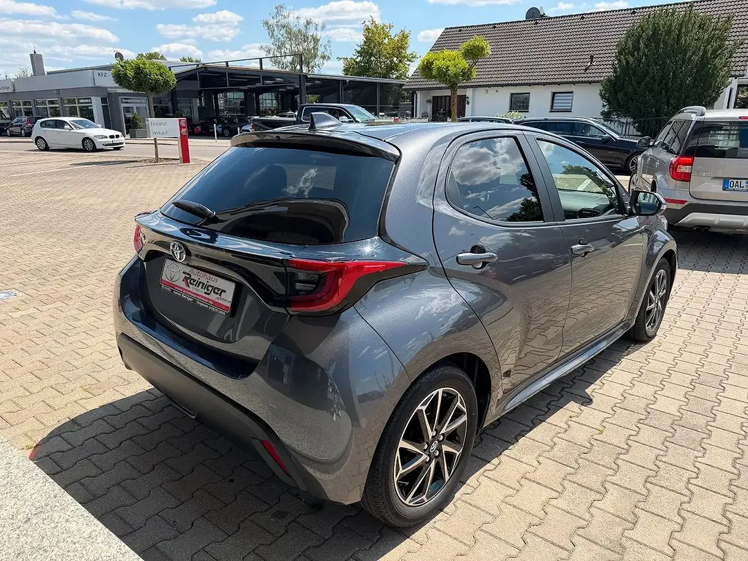 Toyota Yaris 1.5 VVT-i Style - Thumbnail 5