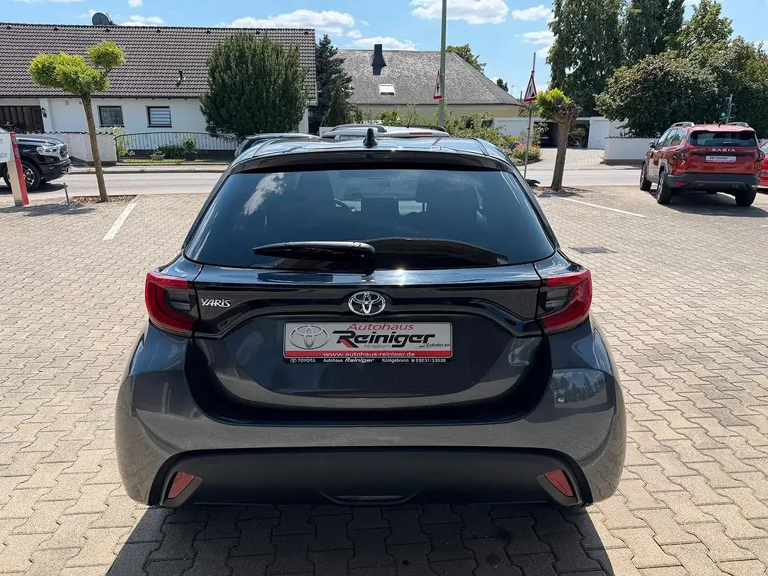 Toyota Yaris 1.5 VVT-i Style - Thumbnail 6