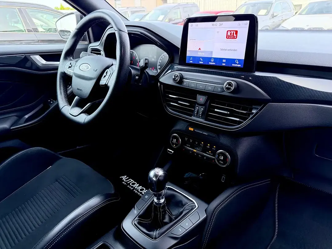 Ford Focus Performance ST-Line - Thumbnail 12