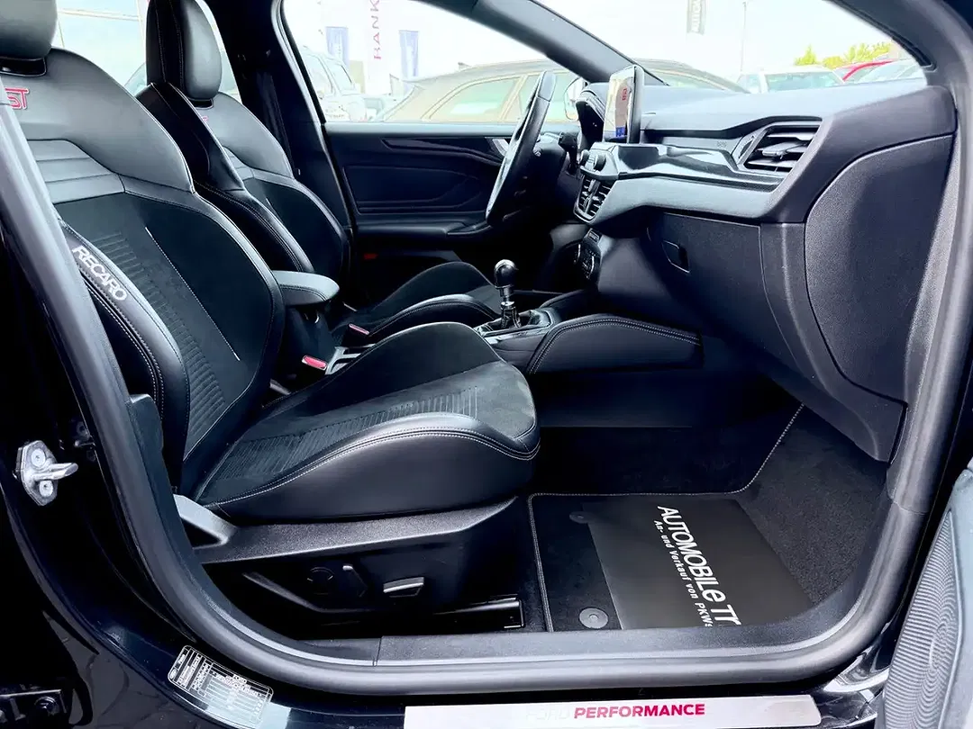 Ford Focus Performance ST-Line - Thumbnail 13