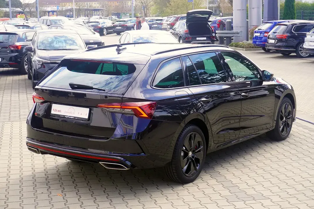 Skoda Octavia 1.4 TSI iV DSG vRS Combi - Thumbnail 6