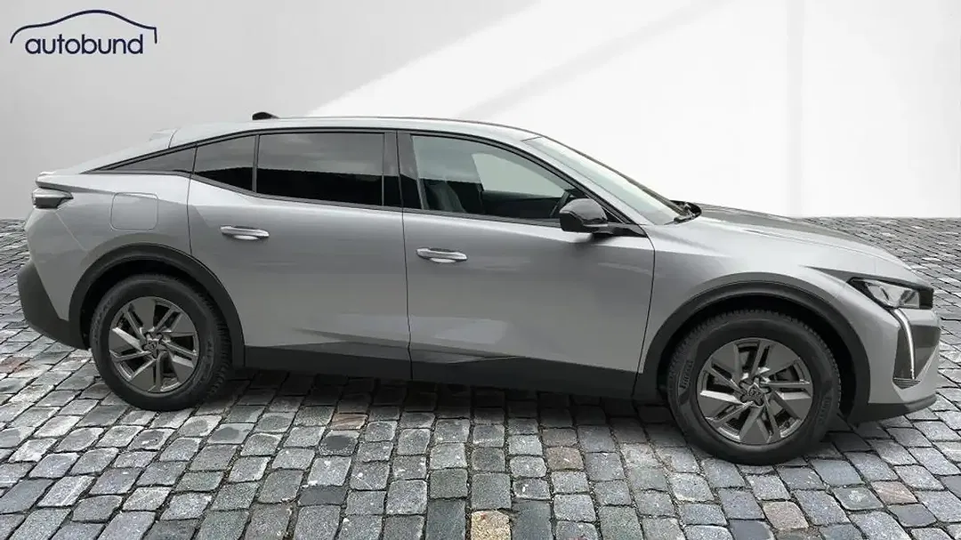 Peugeot 408 180 PHEV Allure - Thumbnail 10