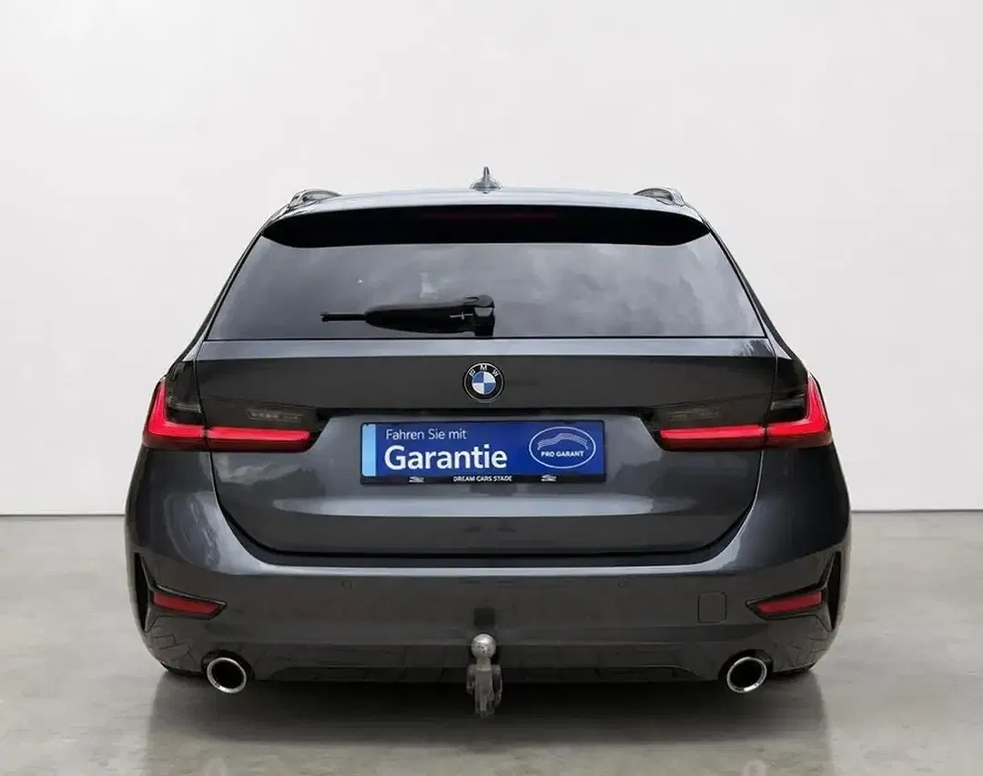 BMW 320 xDrive Sport Line - Thumbnail 4