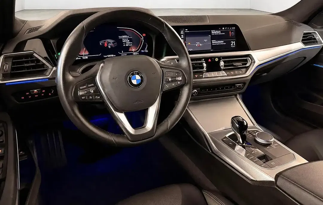 BMW 320 xDrive Sport Line - Thumbnail 9