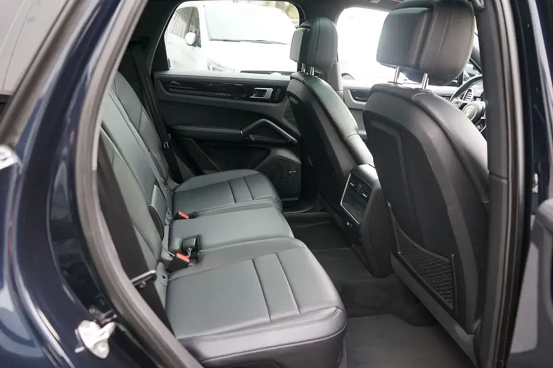 Porsche Cayenne E-Hybrid - Thumbnail 14