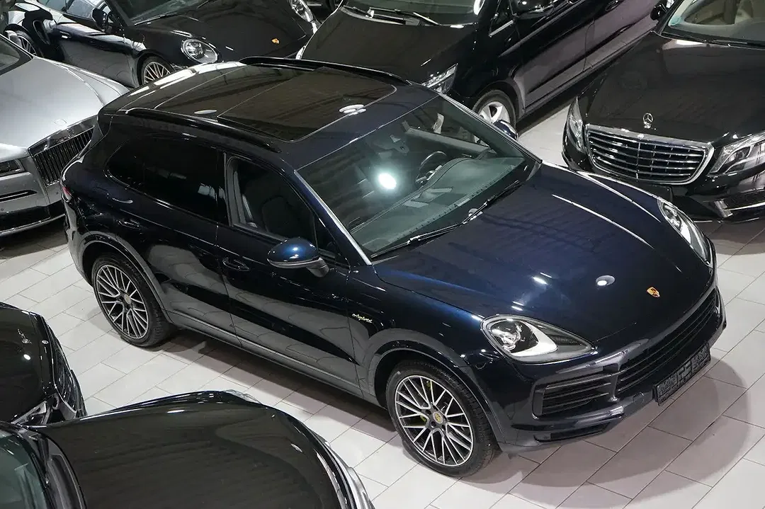 Porsche Cayenne E-Hybrid - Thumbnail 3