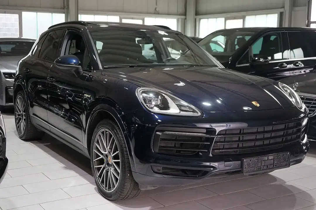 Porsche Cayenne E-Hybrid - Thumbnail 6