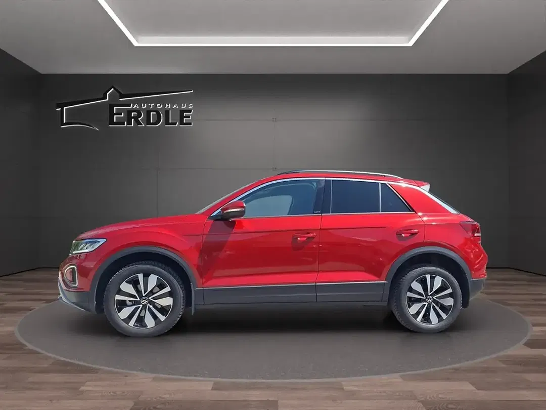 Volkswagen T-Roc 1.5 TSI DSG Move - foto 2