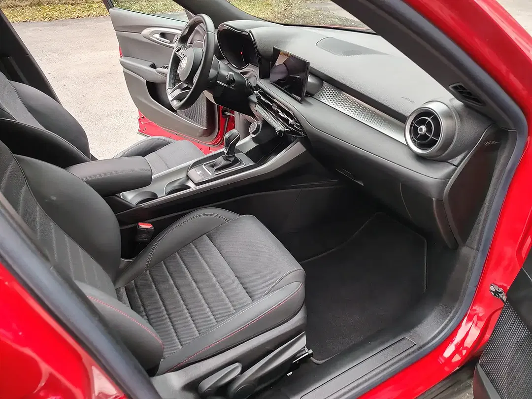 Alfa Romeo Tonale 1.6 TCT Sprint - Thumbnail 12