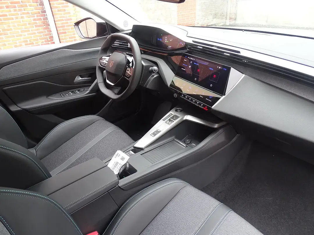 Peugeot 408 210 Allure - foto 15