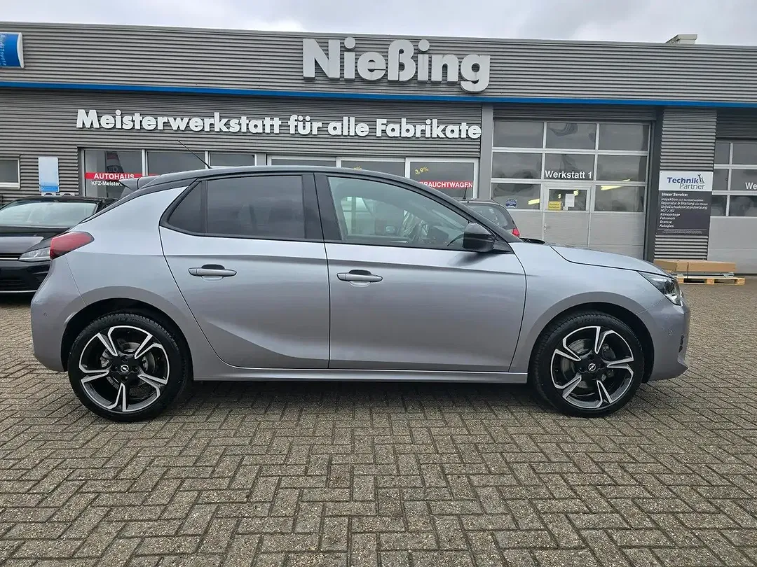 Opel Corsa 1.2 GS Line - foto 1