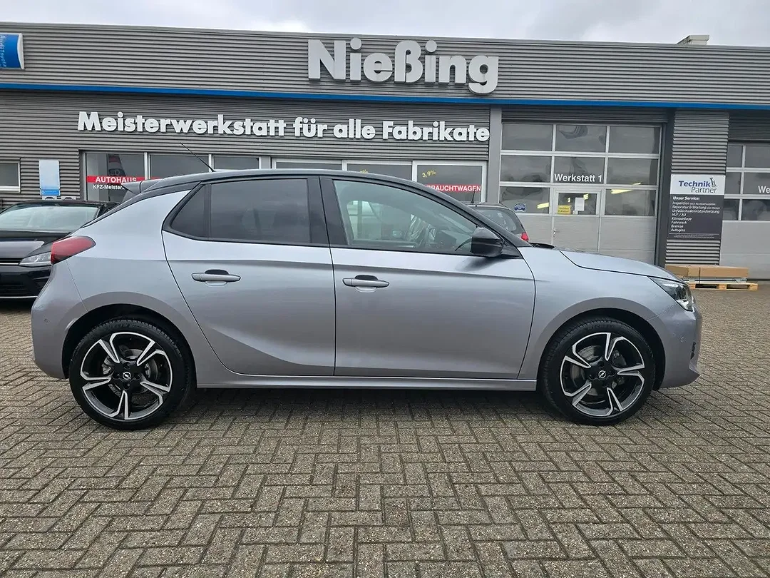 Opel Corsa 1.2 GS Line - Afbeelding 1