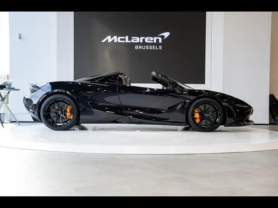 McLaren 750S Spider - Thumbnail 4