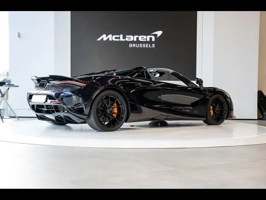 McLaren 750S Spider - Thumbnail 5