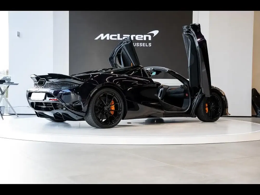 McLaren 750S Spider - Thumbnail 6