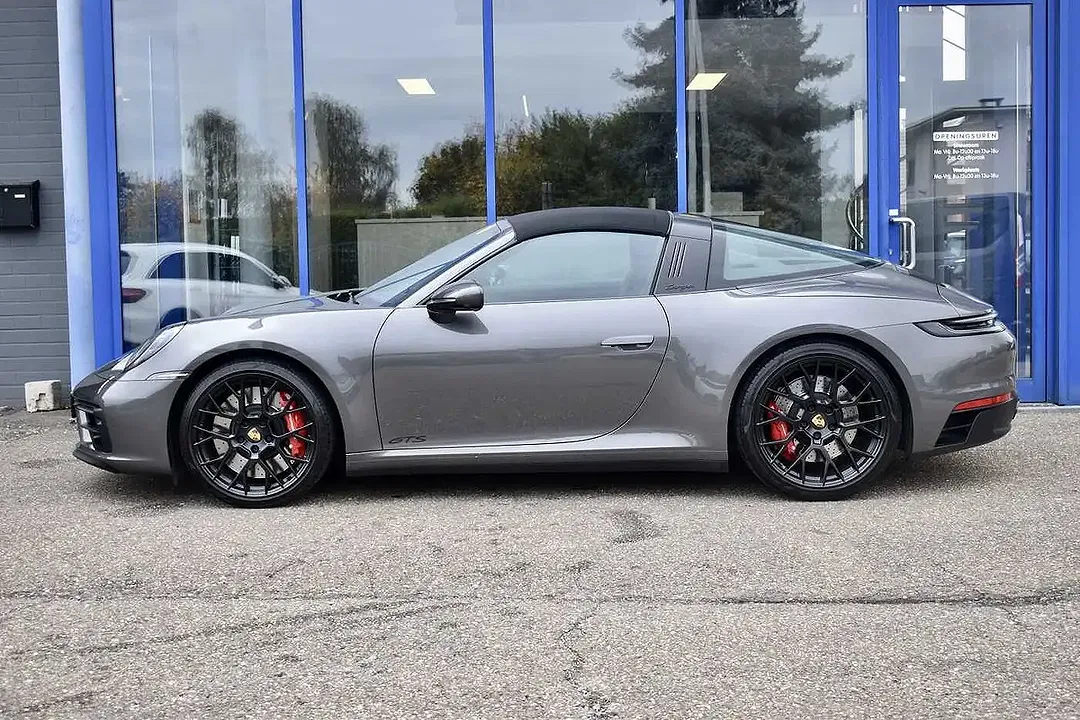 Porsche 992 S/T Targa 4 GTS - Thumbnail 9
