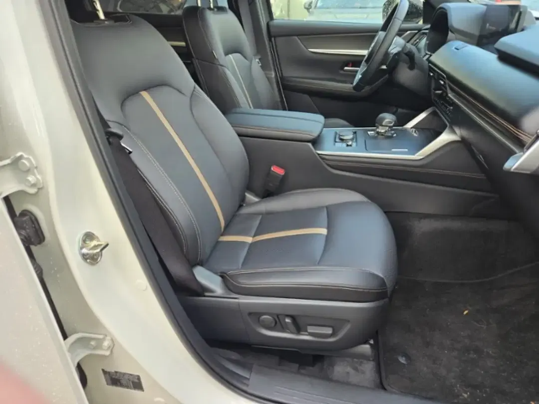 Mazda CX-80 2.5 e-SKYACTIV 8AT AWD Homura Plus - Thumbnail 11