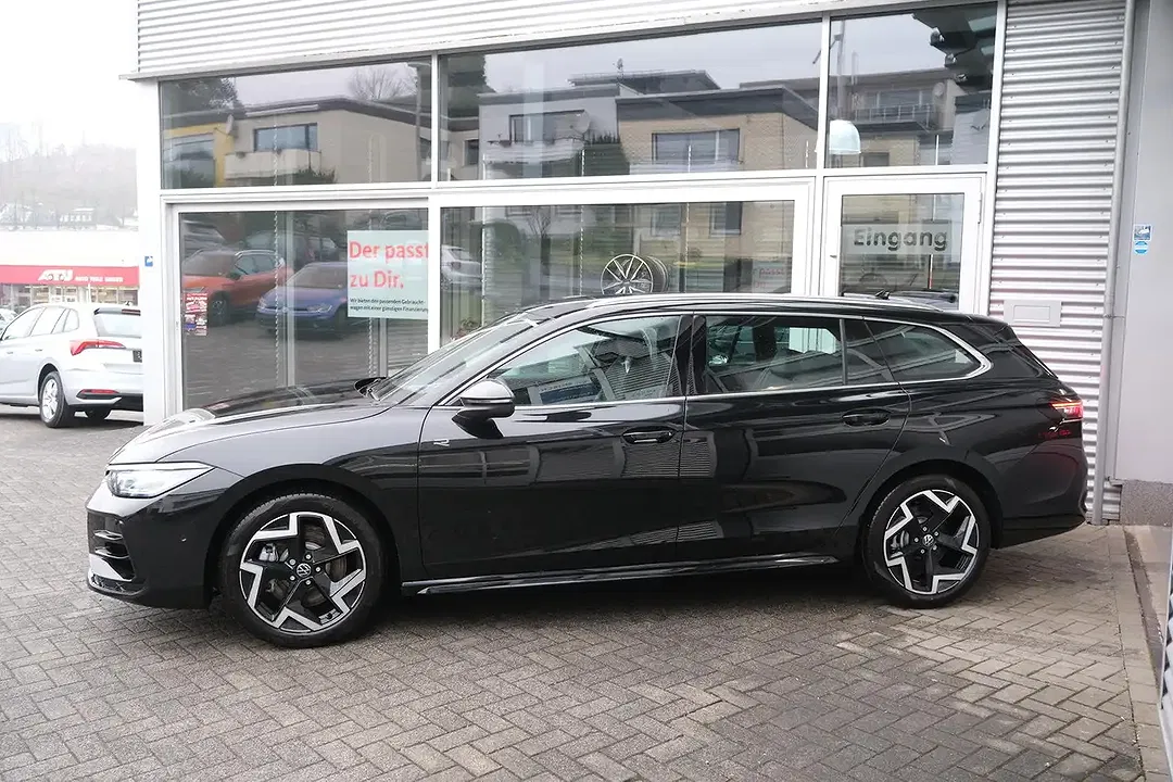 Volkswagen Passat Variant 2.0 TDI DSG 4Motion R-Line Pro - foto 2