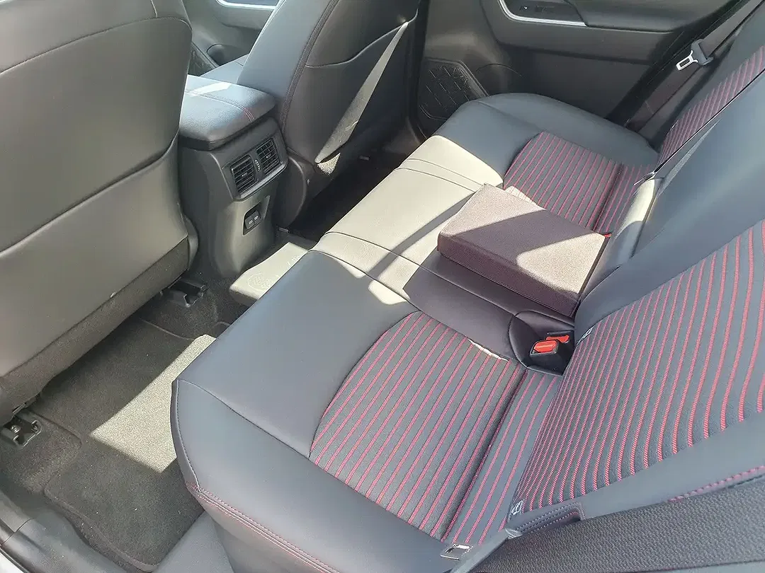 Suzuki Across Hybrid 4x4 Comfort - Thumbnail 7