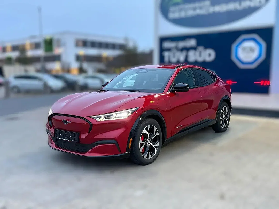 Ford Mustang Mach-E 4x4 - Afbeelding 1