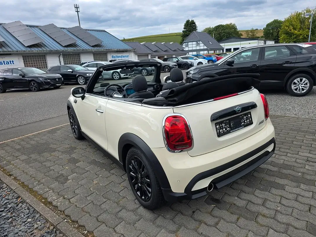 MINI Cooper Cabrio Comfort - Thumbnail 3