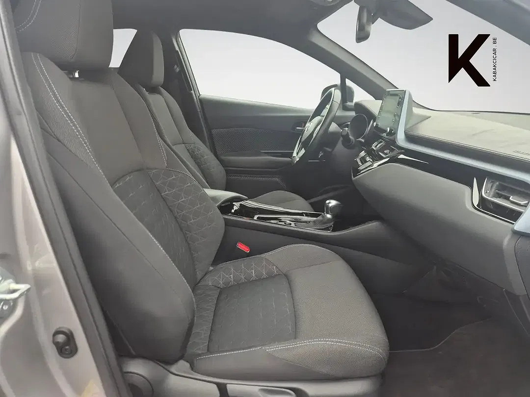 Toyota C-HR - Thumbnail 11