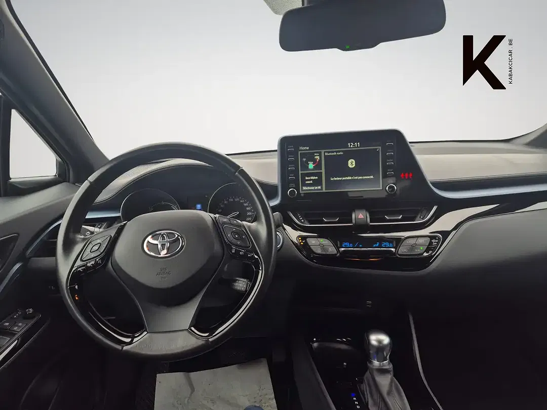 Toyota C-HR - Thumbnail 13