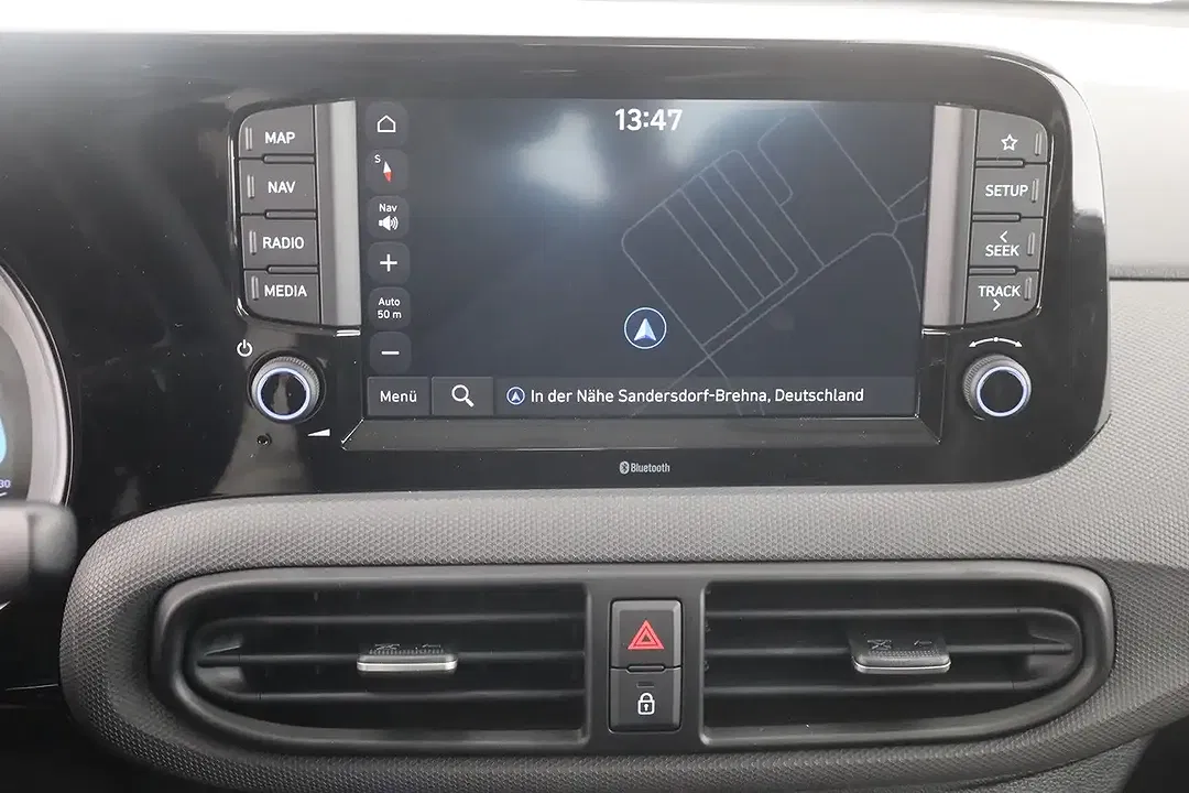 Hyundai i10 1.0 - Thumbnail 10