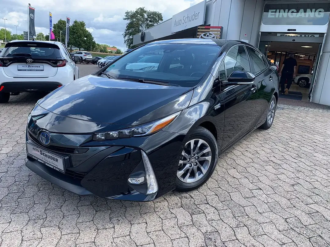 Toyota Prius PHEV Executive - foto 1